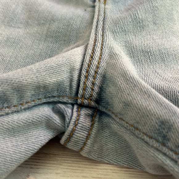 Good American Light Wash Good Legs High Rise Raw Hem Skinny Jeans - Picture 5 of 12